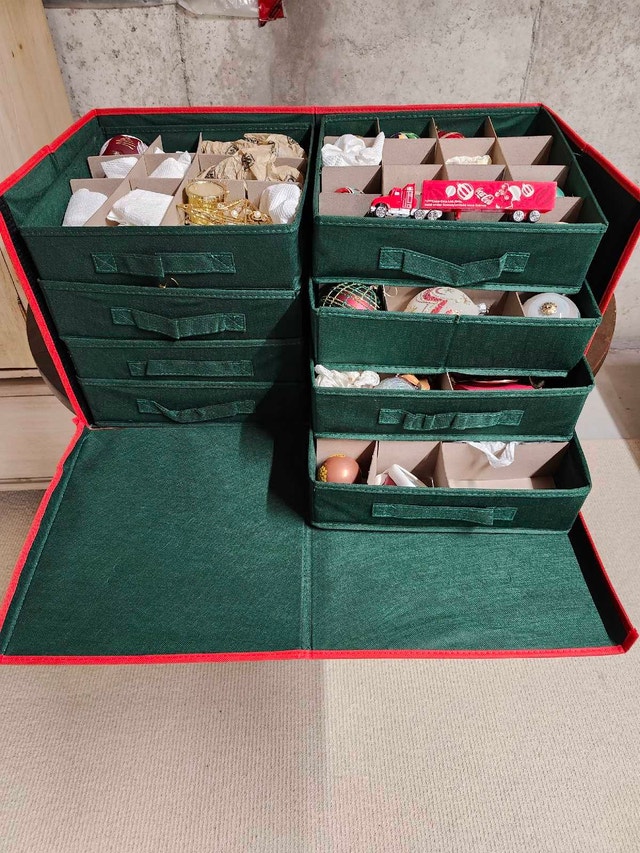 CHRISTMAS ORNAMENT COLLECTION – 128-COMPARTMENT CHEST – LOADED!