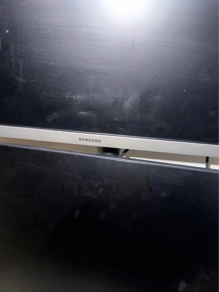 4 Samsung Monitors + CPU | Moving Sale - photo 3