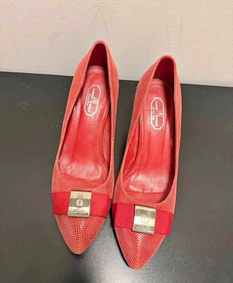 Alberto Ronaldi Red Textured Pumps