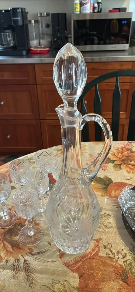 Vintage Crystal Decanter & 6 Matching Glasses Set - photo 2