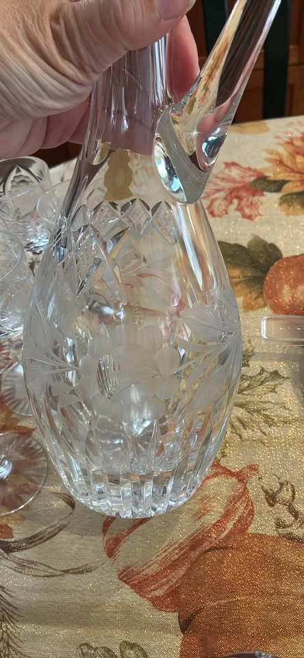 Vintage Crystal Decanter & 6 Matching Glasses Set - photo 3
