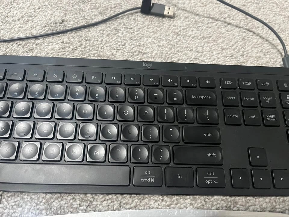 Wired Backlit Keyboard and Mouse Pad (no mouse) - photo 3