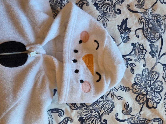 snowman jacket onsies 6-12 months - photo 2