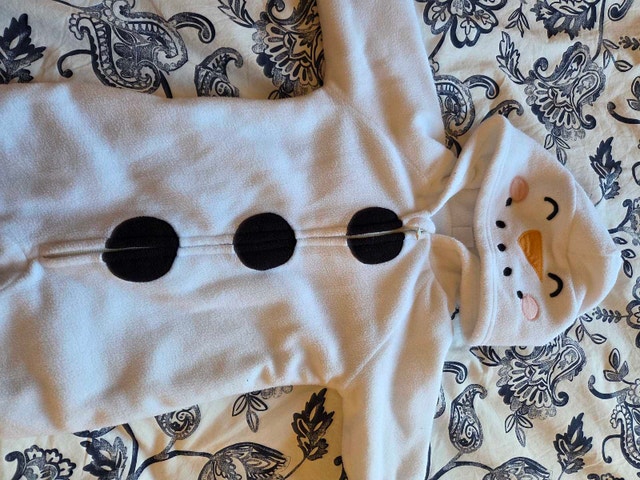 snowman jacket onsies 6-12 months - photo 3