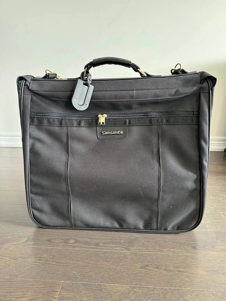 Samsonite Rolling Garment Bag