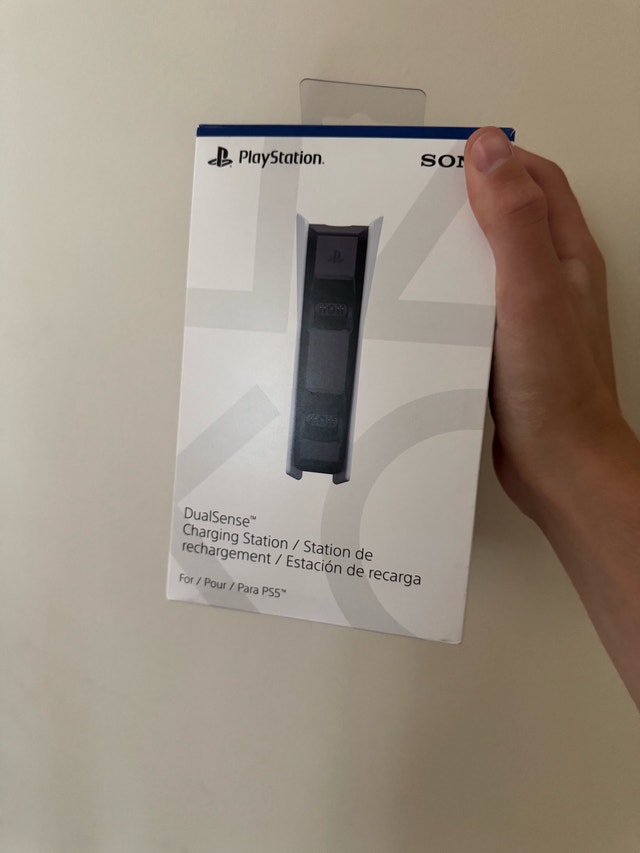 Sony PlayStation 5 DualSense Charging Station - photo 2