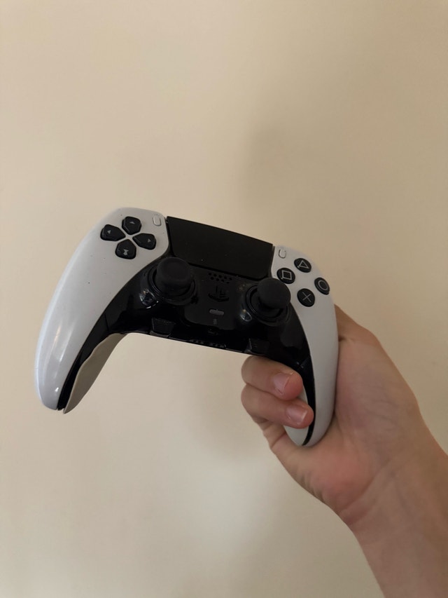 ps5 dualsense edge controller - photo 3