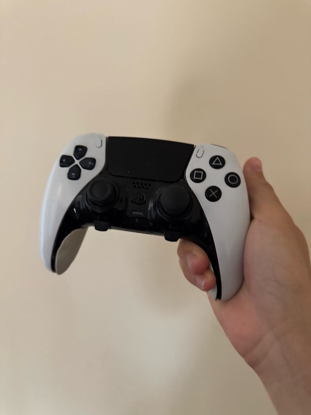 ps5 dualsense edge controller - photo 4