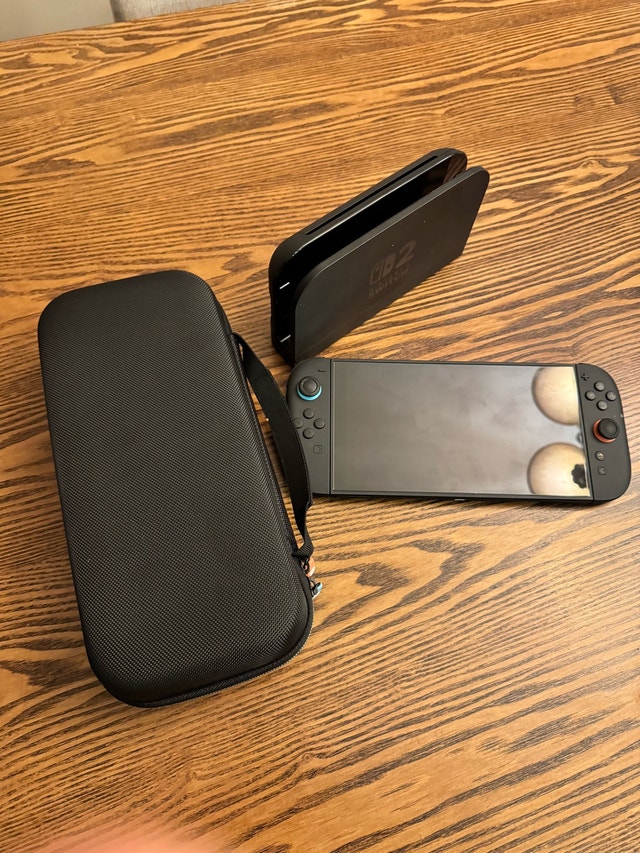 Nintendo Switch 2 - photo 2