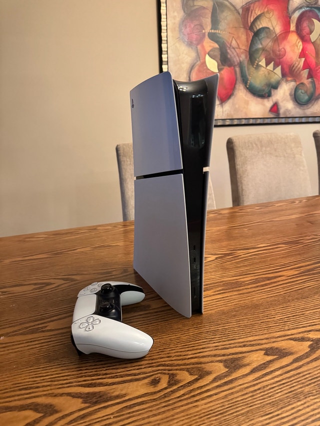 PS5 Slim digital 1TB - photo 2