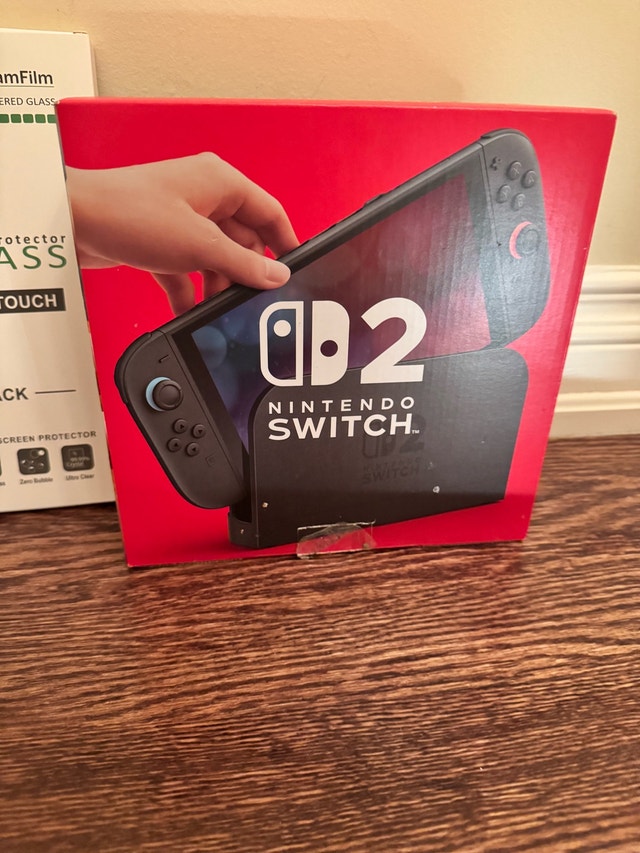 Nintendo switch 2 - like new in box - photo 2