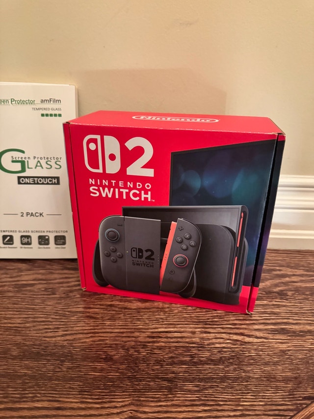 Nintendo switch 2 - like new in box - photo 3