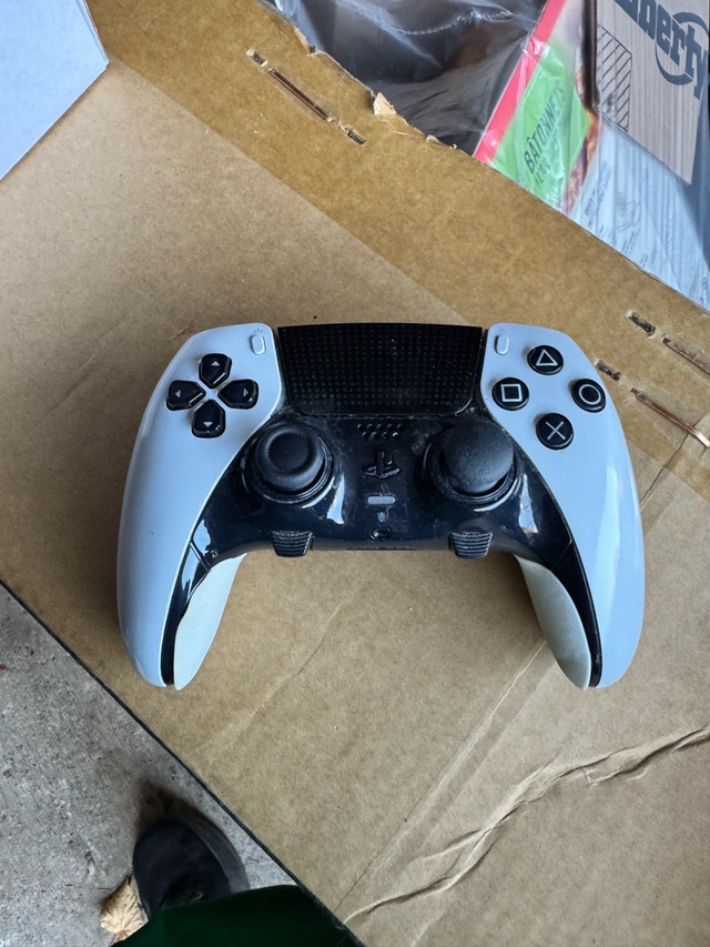 Sony PlayStation DualSense Edge Wireless Controller - photo 3