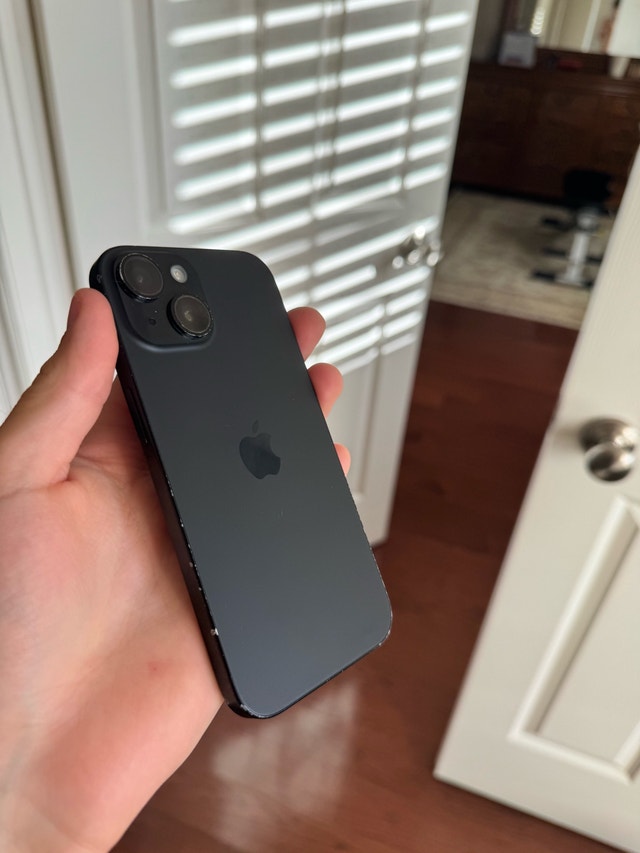 iPhone 15 - 128gb