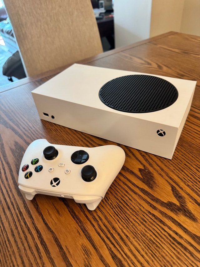 Xbox series s - photo 2
