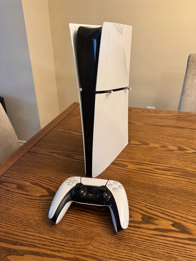 PS5 Slim digital 1TB - photo 3