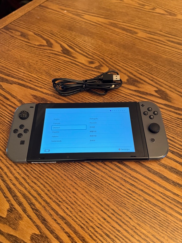 Nintendo Switch Console - photo 2