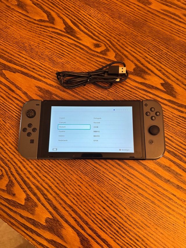 Nintendo Switch Console - photo 3