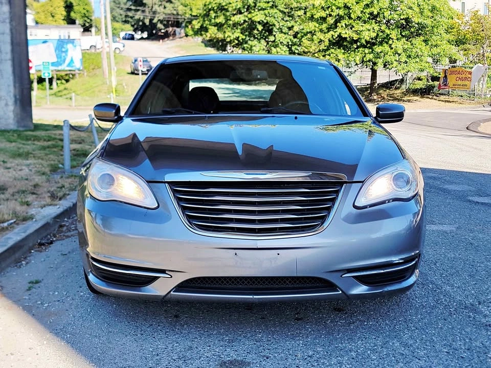 2012 Chrysler 200