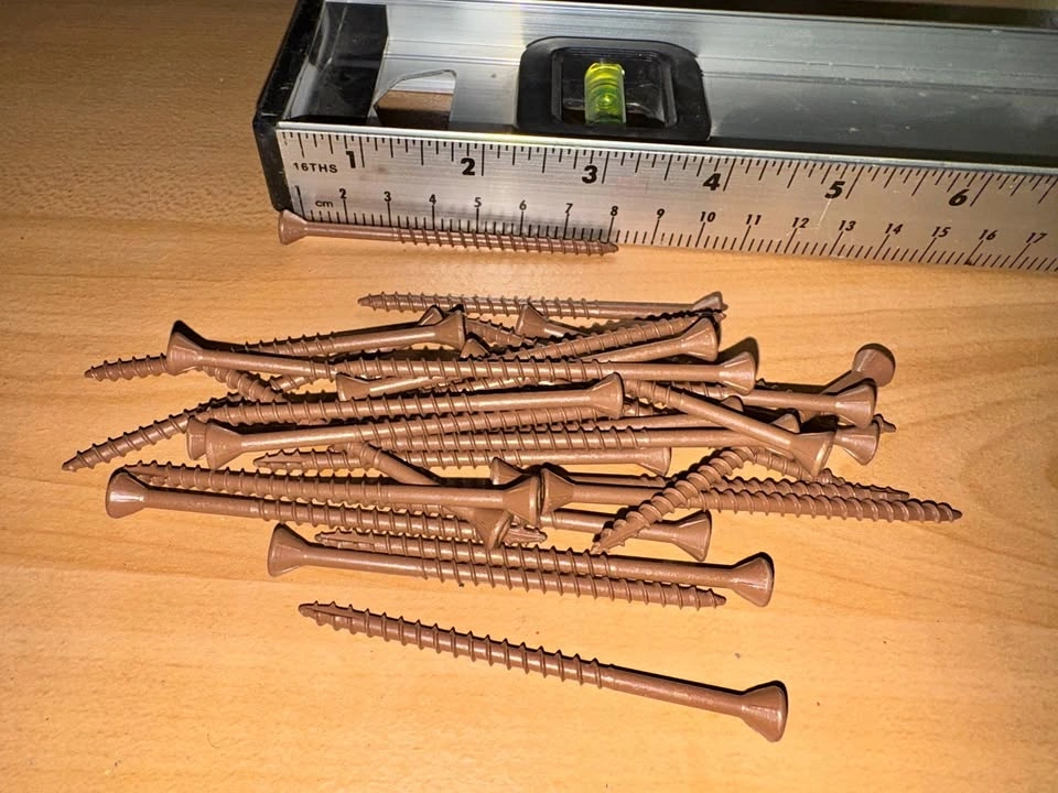 Fasteners Brown Deck Screws (8 x 3")