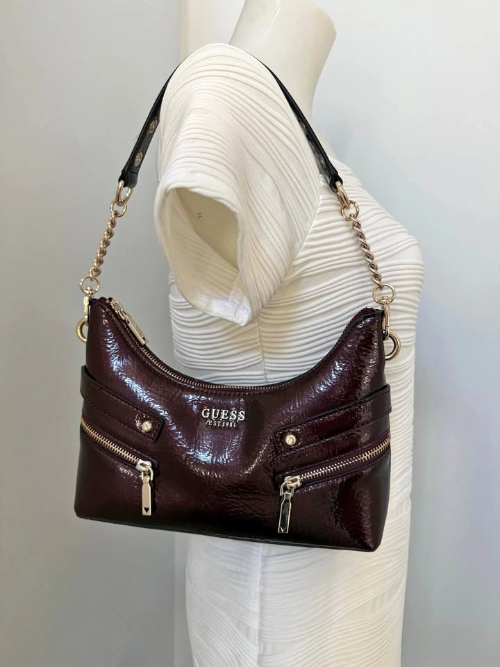 GUESS Shoulder Bag