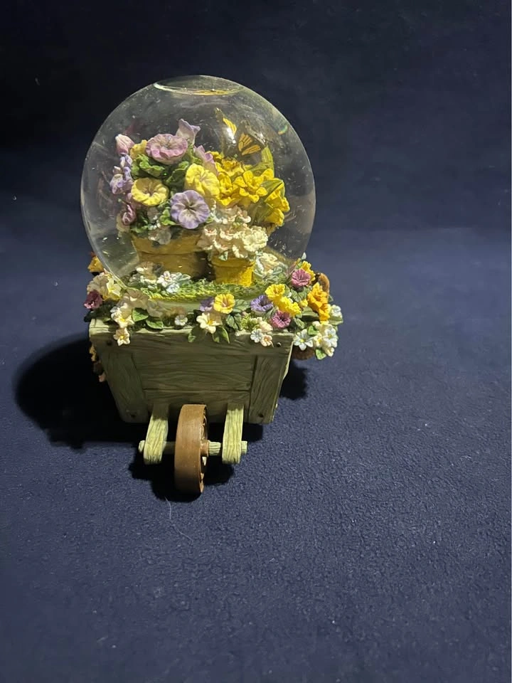 Floral Wheelbarrow Musical Snow Globe - photo 2