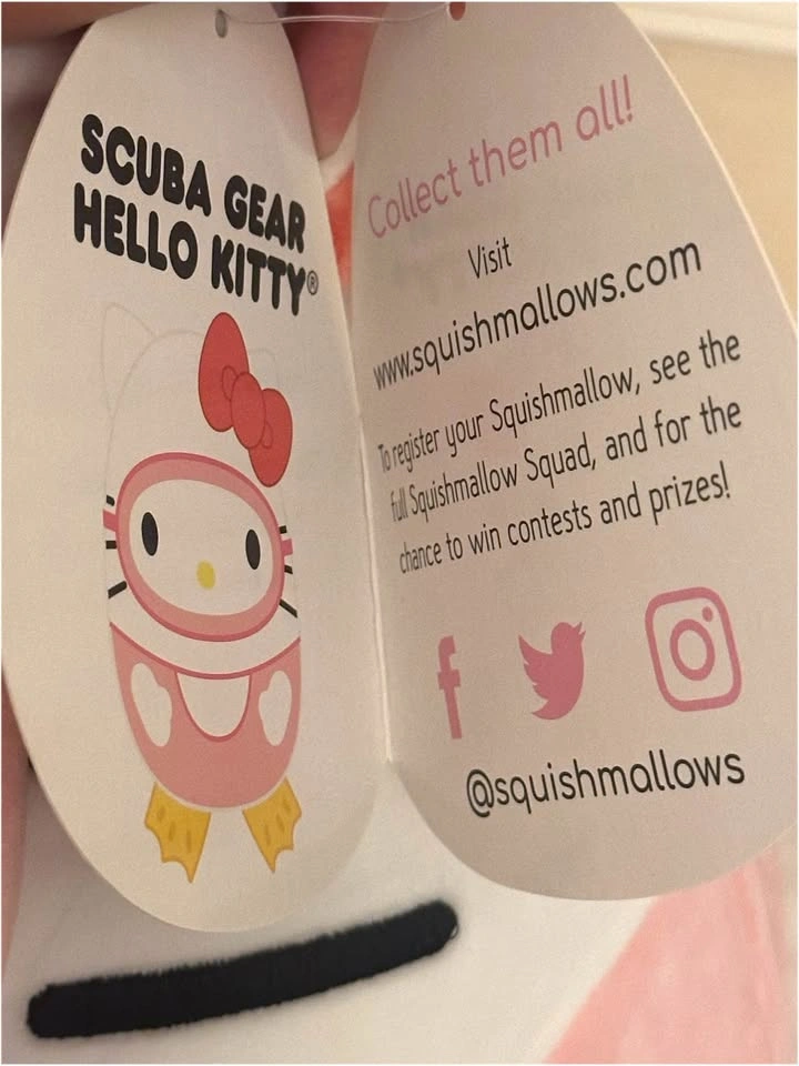 Hello Kitty 20" Squishmallow - photo 3