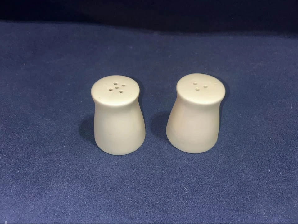 White Ceramic Serving Set - photo 3