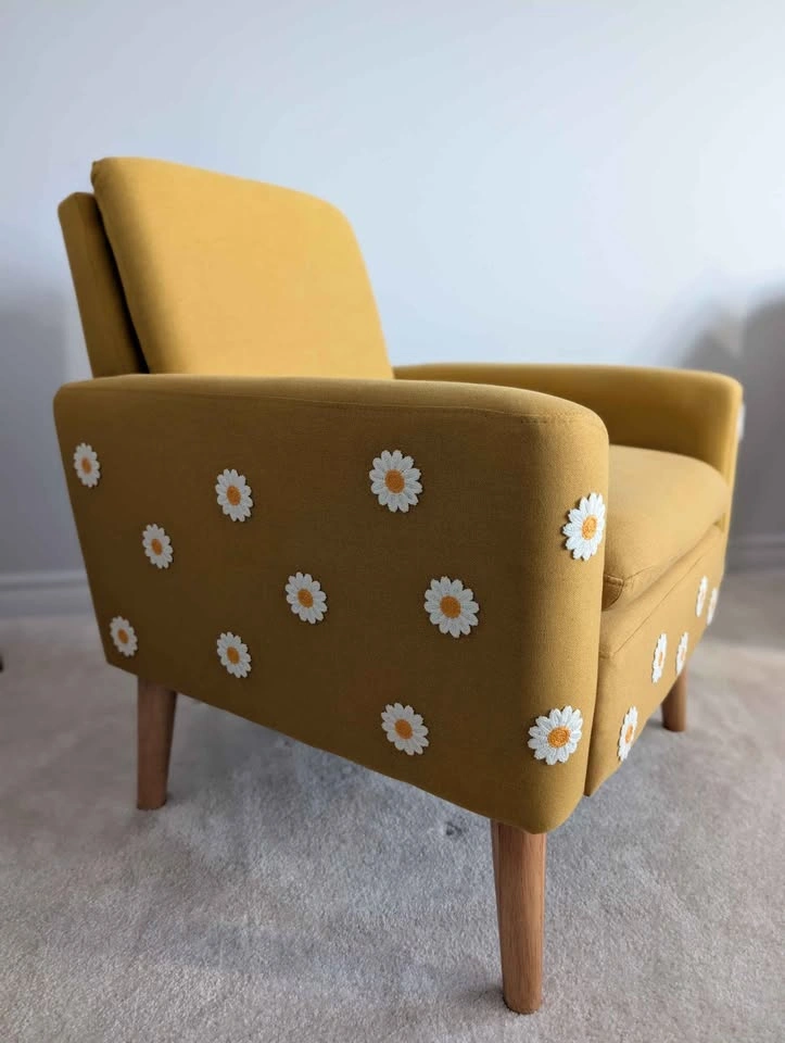 Yellow Mid-Century Modern Armchair with Daisy Appliqués - photo 2