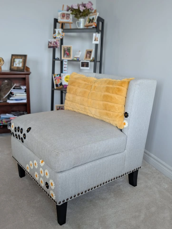 ☯️ Yin & Yang Inspired Restored Accent Chair ☯️ - photo 5