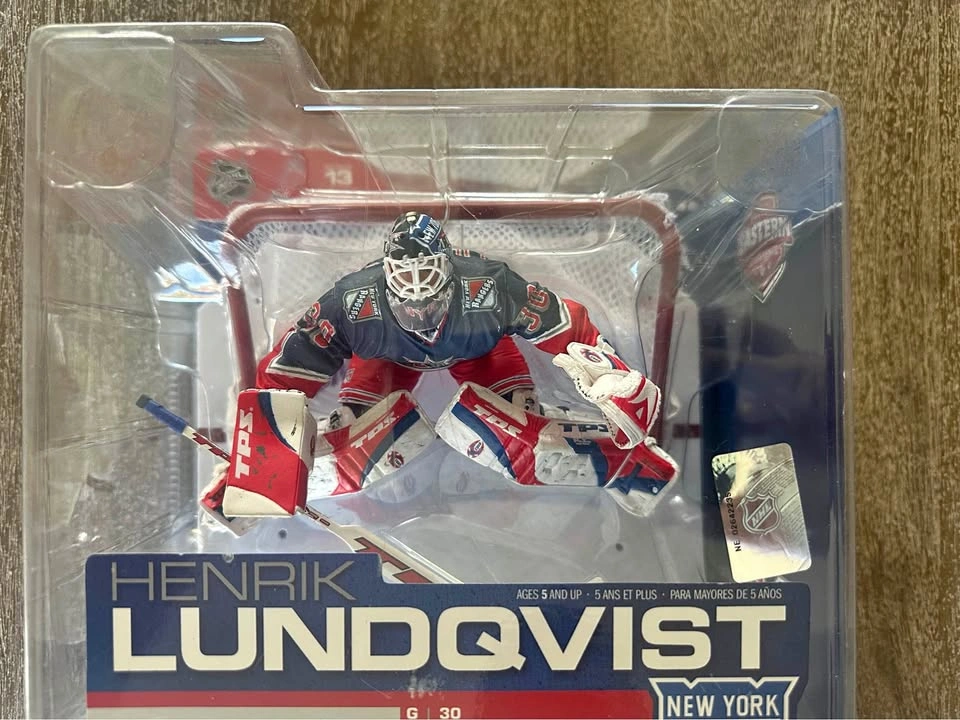 McFarlane's SportsPicks NHL Series 13 Henrik Lundqvist Action Fi