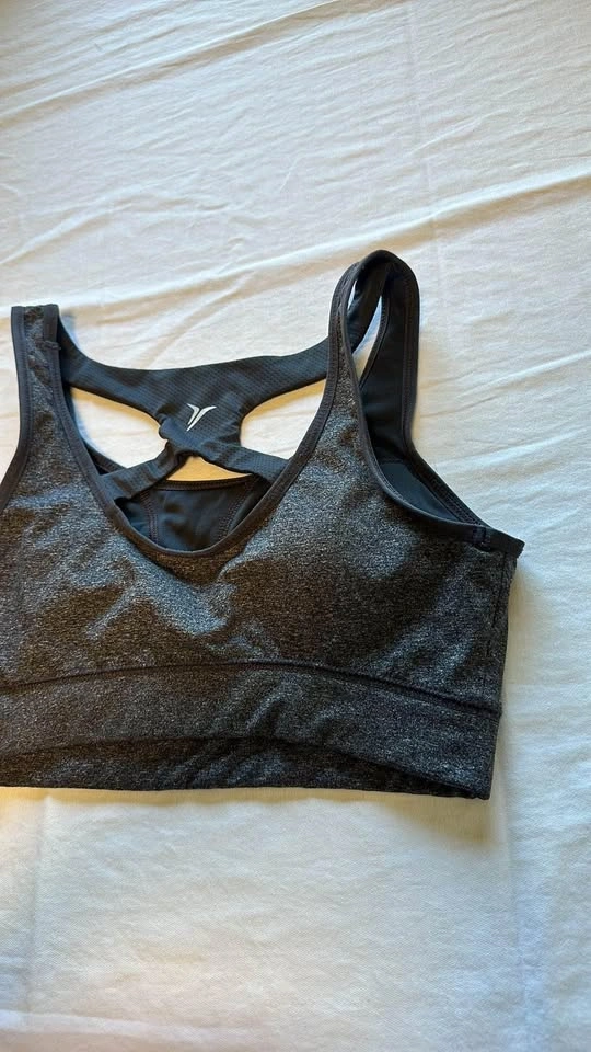 Old Navy Sports Bra - photo 5