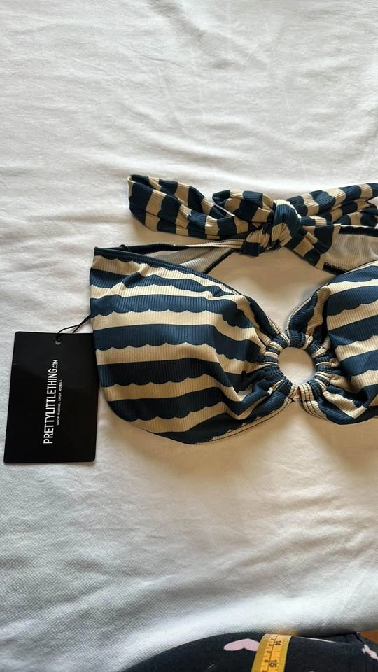PrettyLittleThing O Ring Tie Back Bandeau Bikini Top - photo 3