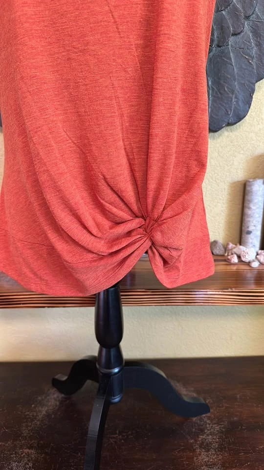 Ricki’s Knot-Front Top - photo 2