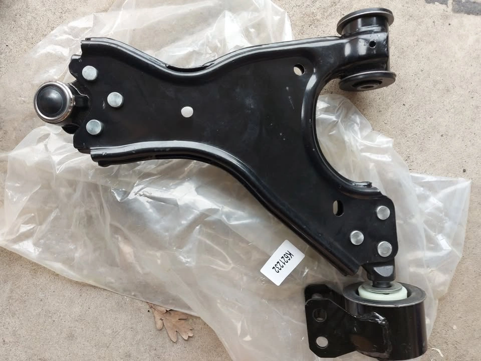 Front Lower Control Arms Set (K621232, K621231) - photo 3