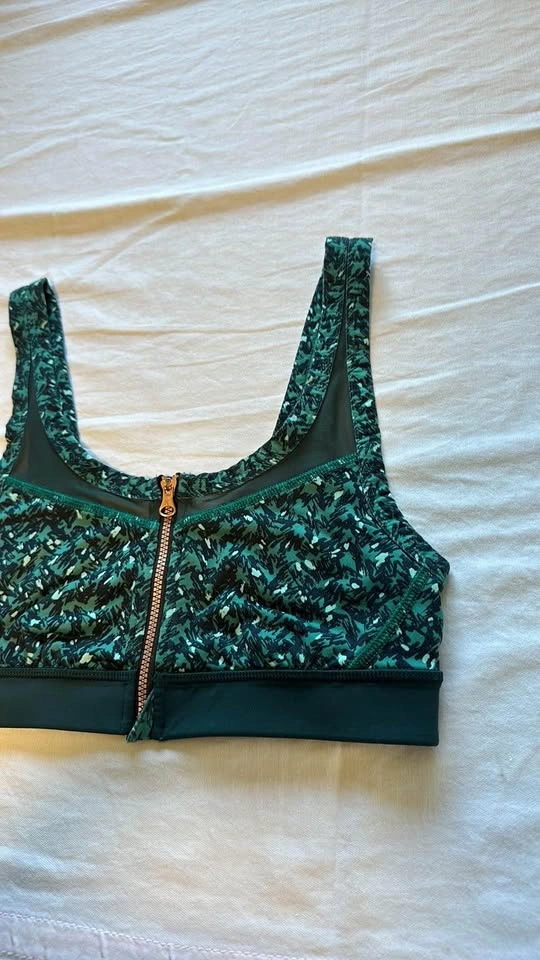 Lululemon Sports Bra - photo 2