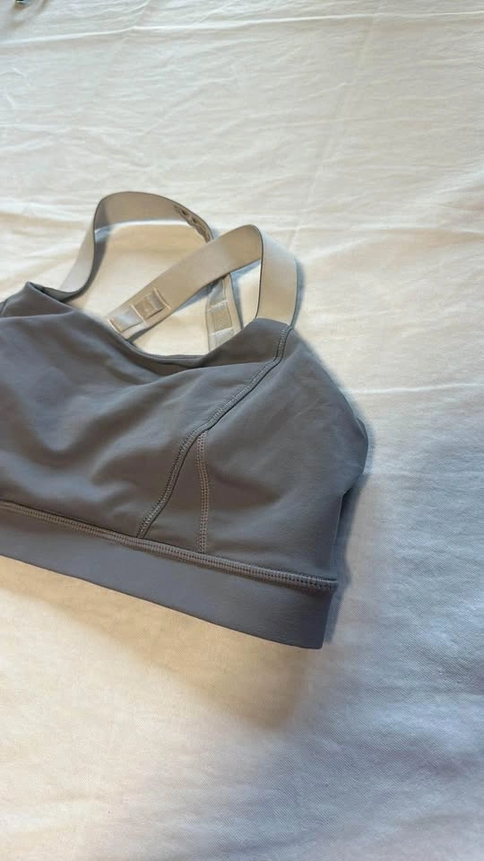 Lululemon Sports Bra - photo 2