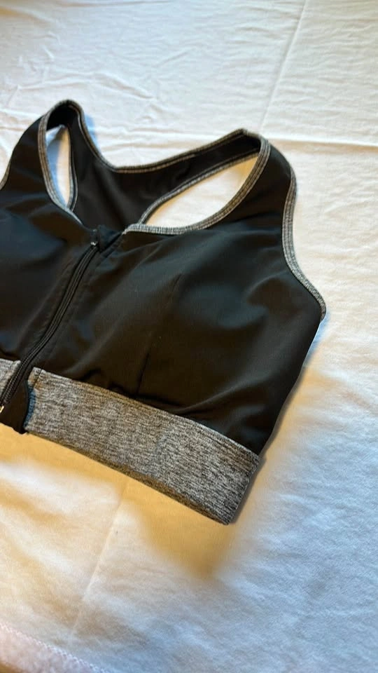 SHEIN Sports Bra - photo 2