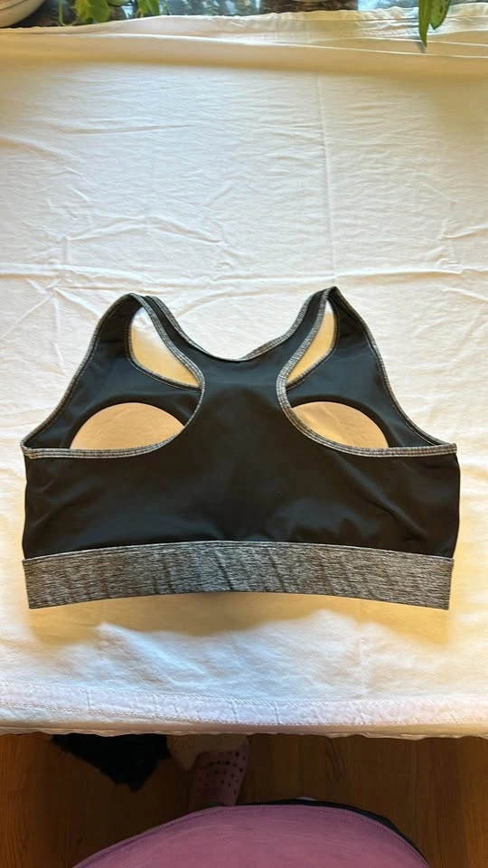 SHEIN Sports Bra - photo 4