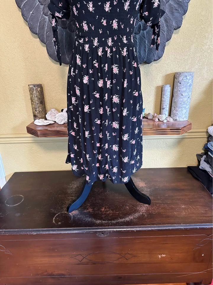 Warehouse One Floral Black Dress with sleeve ties - photo 2