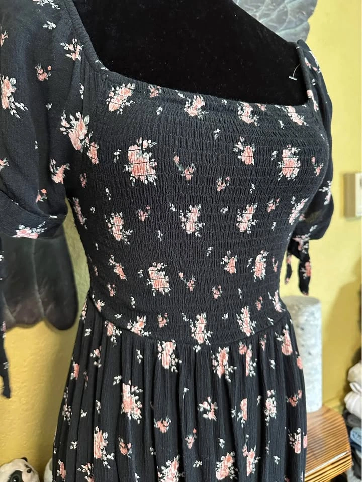 Warehouse One Floral Black Dress with sleeve ties - photo 5