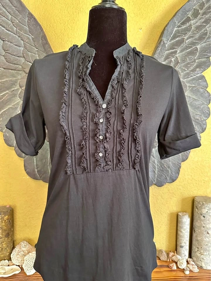 Cleo Black Ruffled front Top