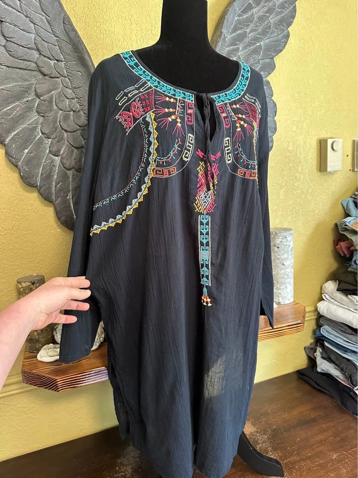 Old Navy Light Embroidered Black Dress - photo 2