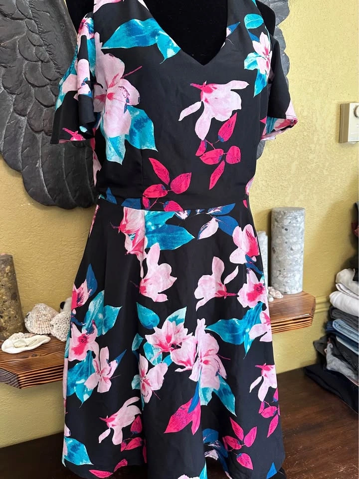 Ricki’s Floral Black Dress - photo 4
