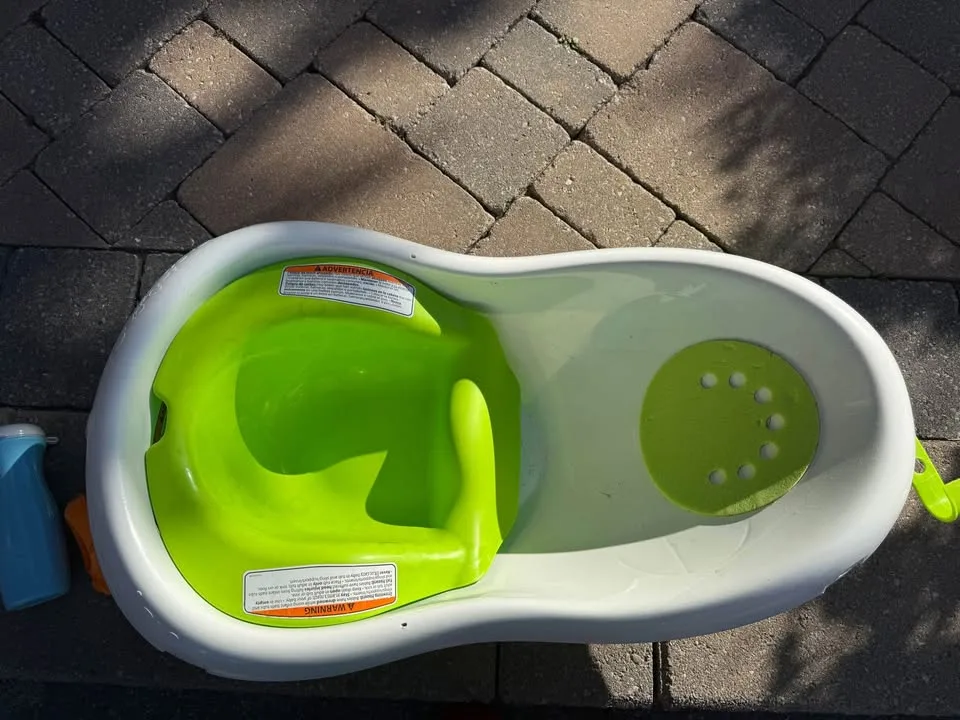 Fisherprice Baby- toddler bathtub image indicator(3)