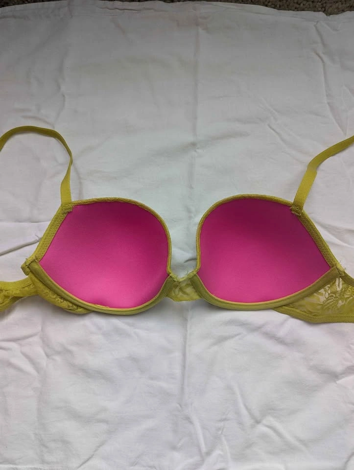 La Senza Remix Lightly Lined Demi Bra 34C chartreuse colour - photo 2