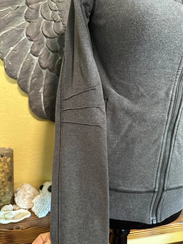 Lululemon Gray Zip-Up Hoodie - photo 3