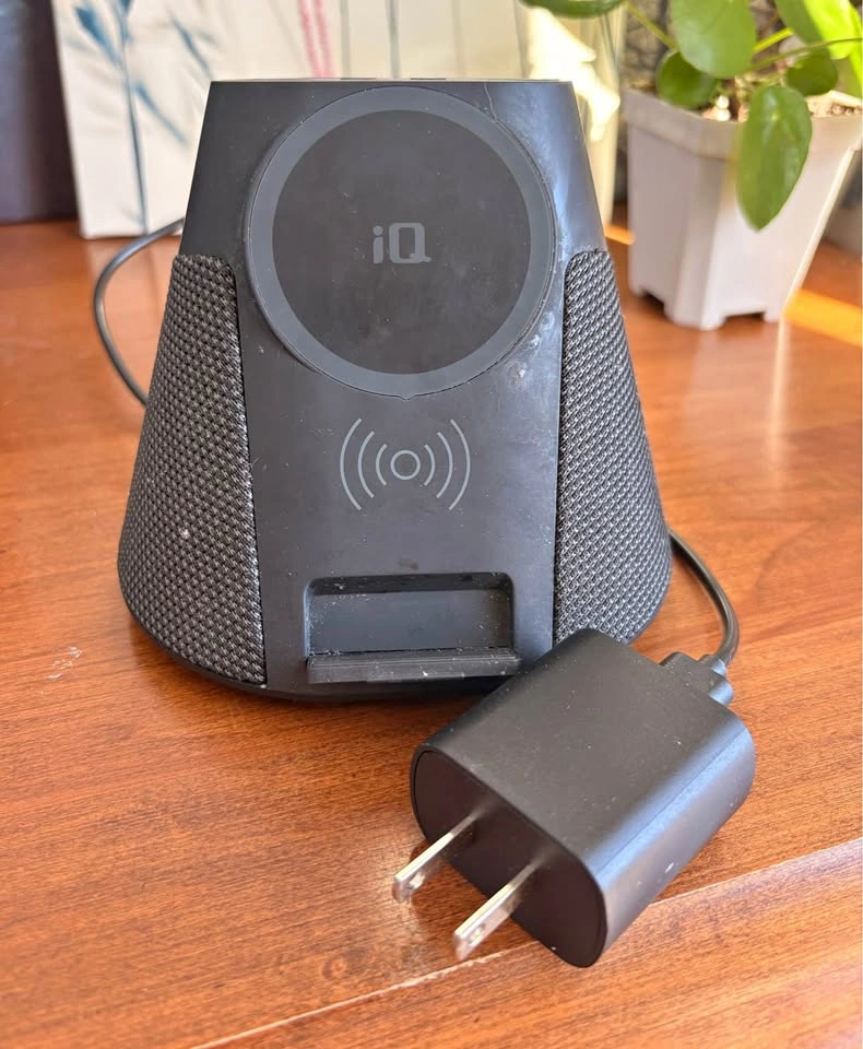 iQ Bluetooth Speaker with Wireless Phone Charger
