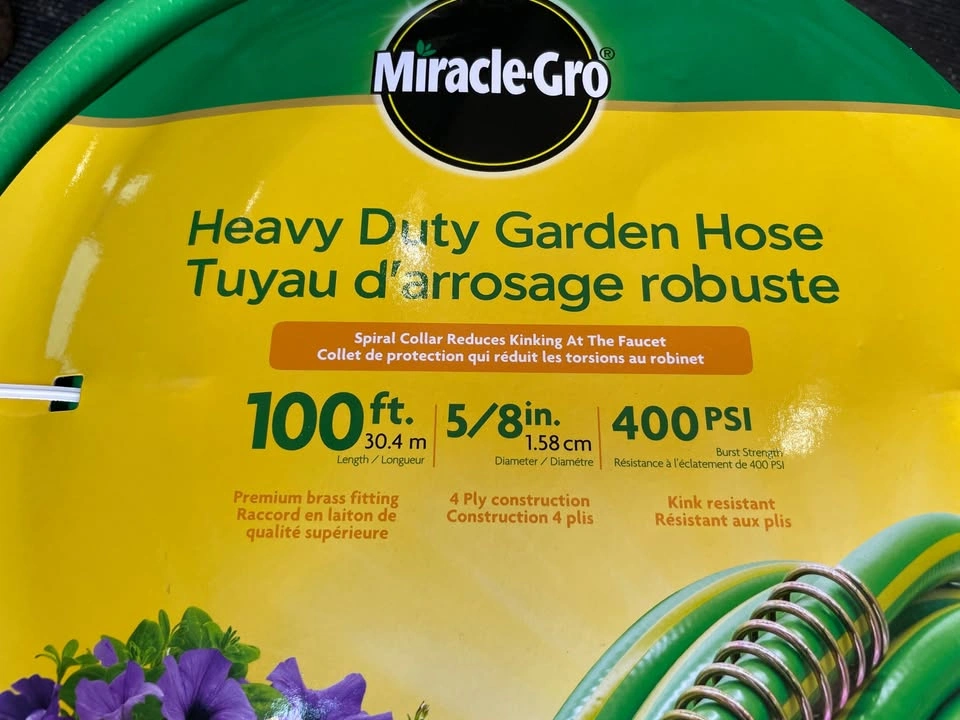 New - Miracle-Gro Heavy Duty Garden Hose 100' x 5/8" - photo 3