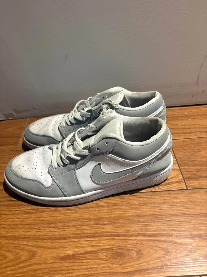Nike Air Jordan 1 Grey - photo 2